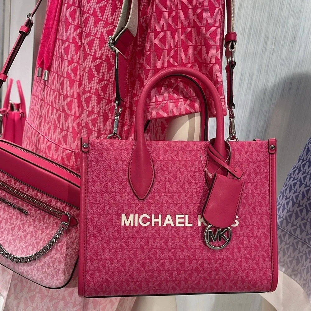 Michael Kors Mirella Small Signature Logo Crossbody Bag
Dragonfruit
NWT - Picture 14 of 16